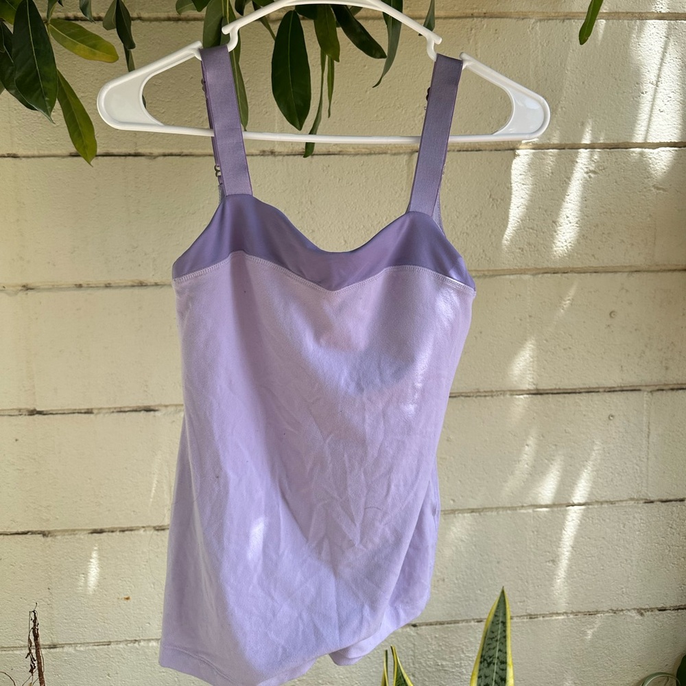 Lululemon top
